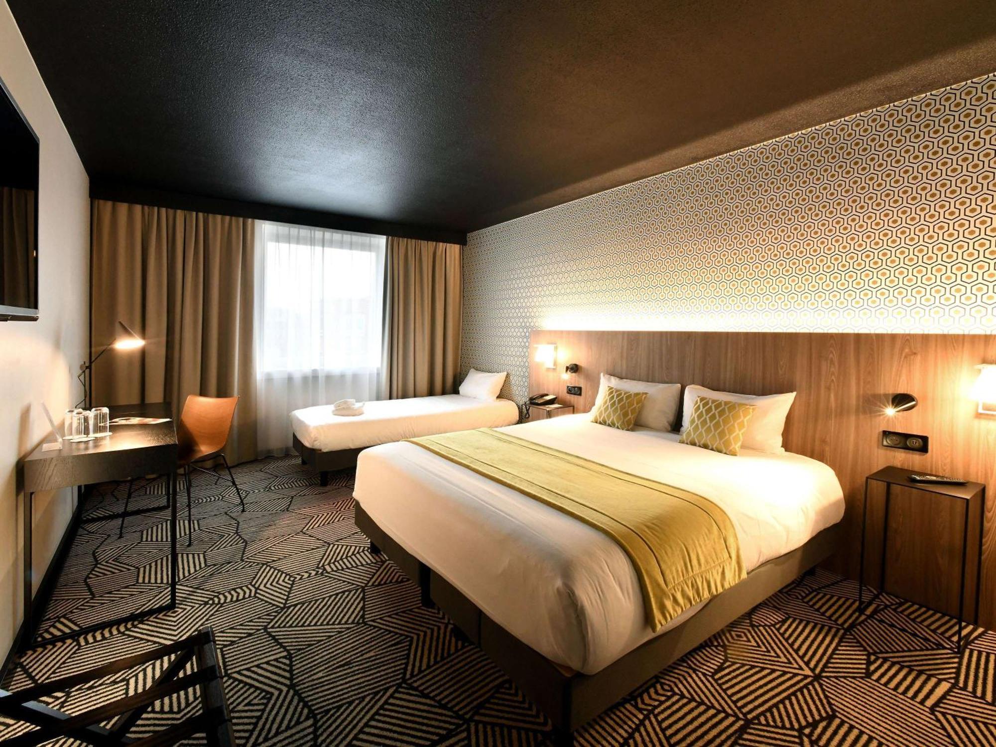 Mercure Arras Centre Gare Bagian luar foto