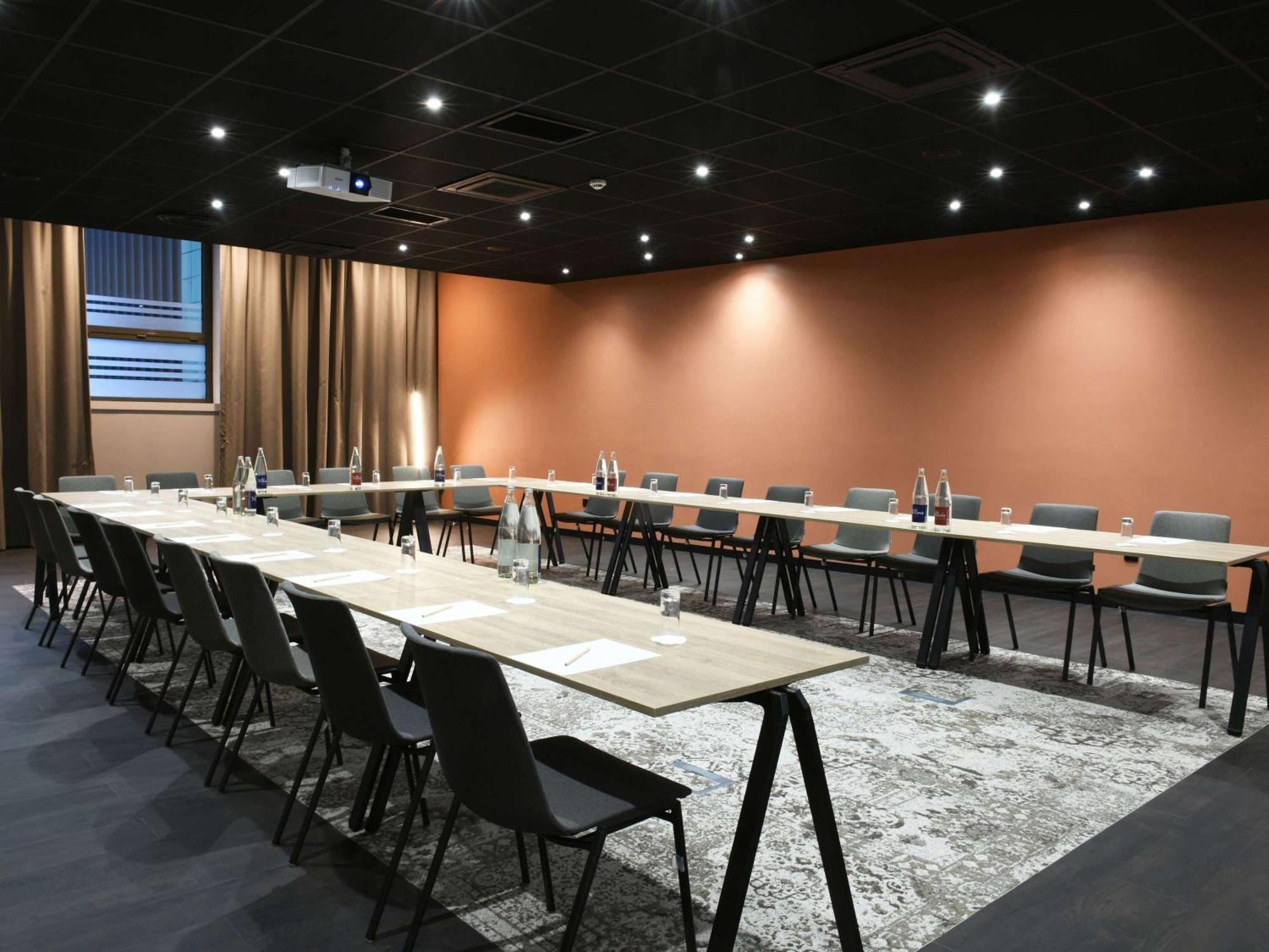 Mercure Arras Centre Gare Bagian luar foto